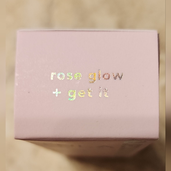 Tula 'Rose Glow + Get It' Cool & Brightening Eye Balm - Picture 5 of 7